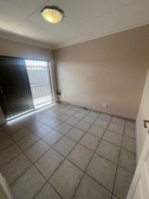 2 Bedroom Property for Sale in Die Bult Western Cape